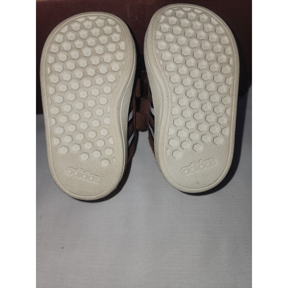 Adidas Disney Chipmunks Alvin Theodore Unisex Size 4 Tennis Shoes - Picture 5 of 7